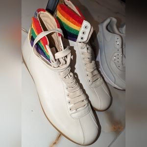 Men's Gucci sneakers size 9